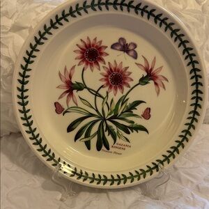 Portmeirion Gazania Ringens Plate - Cream, Green, and Pink